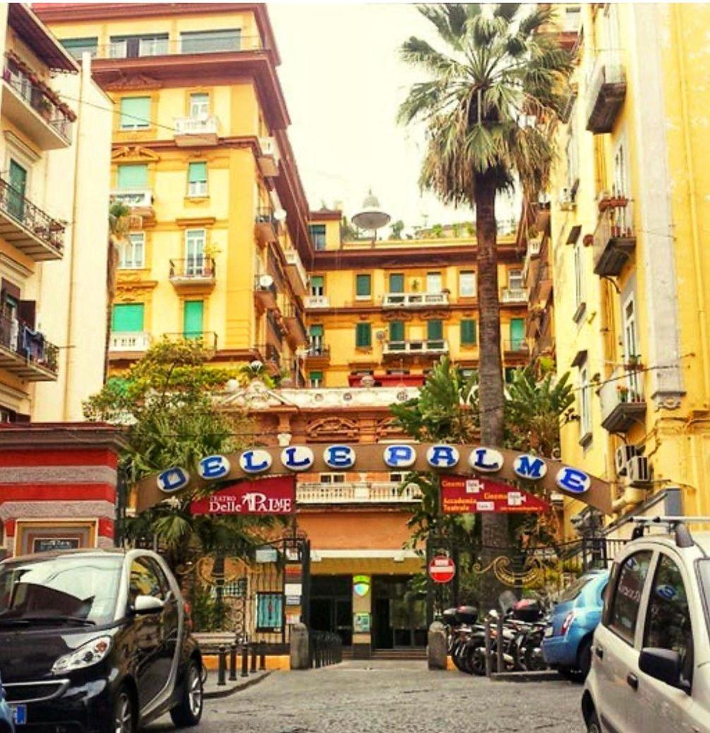 Appartamento Incantevole A Chiaia Naples Exterior photo